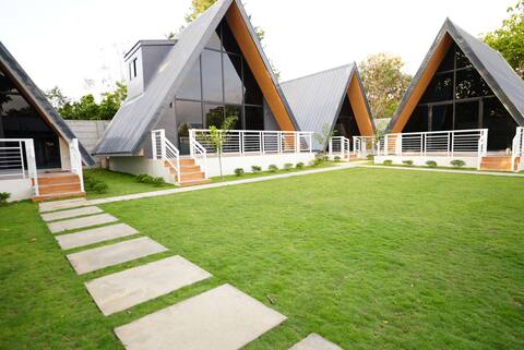 Modern Stylish Cabin in La Union SIRIB