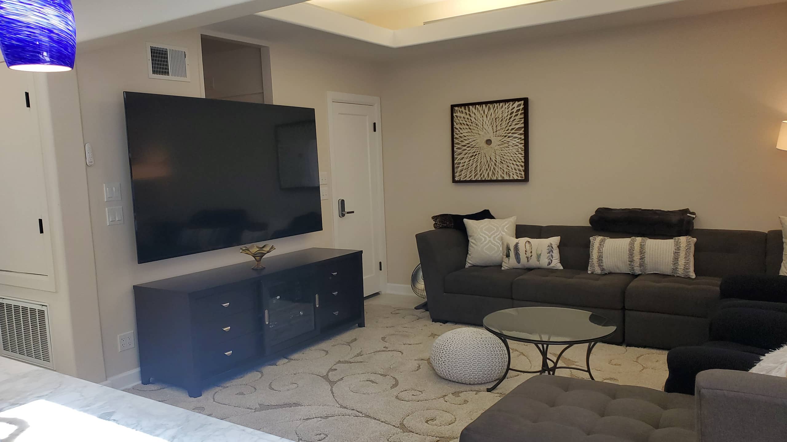 Home in San Francisco · ★5.0 · 4 bedrooms · 4 beds · 2 baths - Image 3