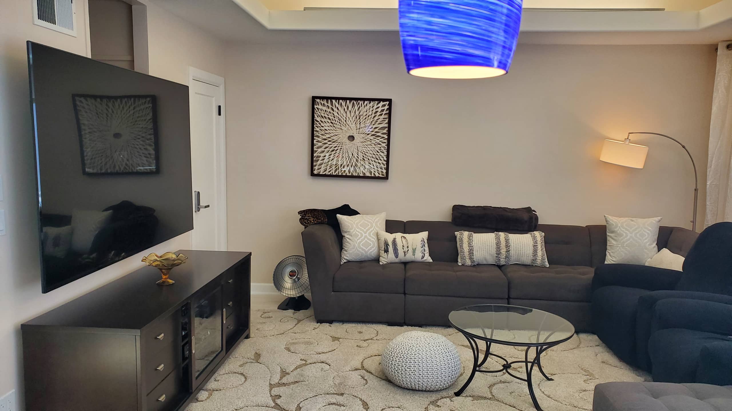 Home in San Francisco · ★5.0 · 4 bedrooms · 4 beds · 2 baths - Image 2