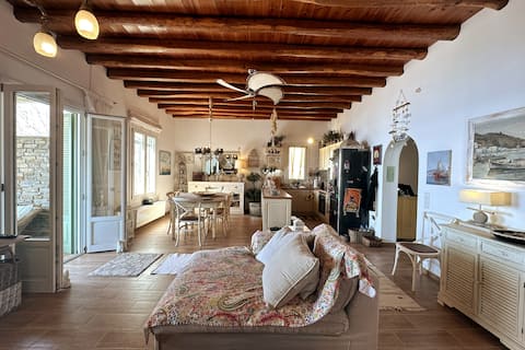 Beachfront House Kipri