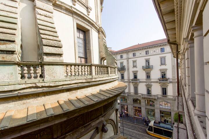 “Vista Duomo” Attico Vista Milano 135Mq By KeyHost gallery image 2