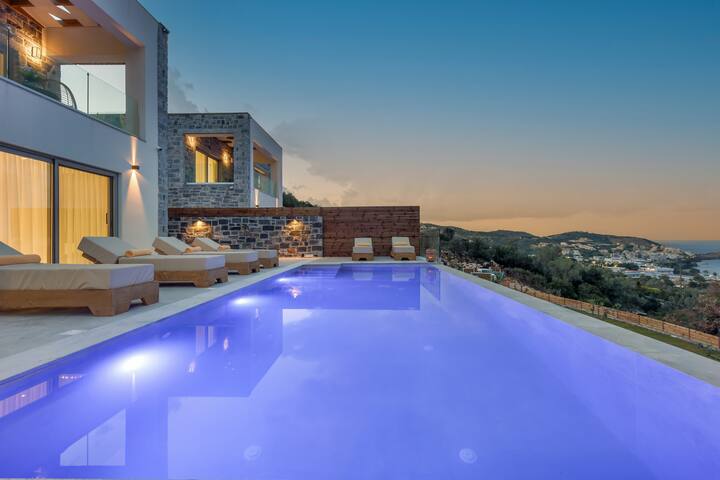 Sunny Drops White Villa by Estia gallery image 2