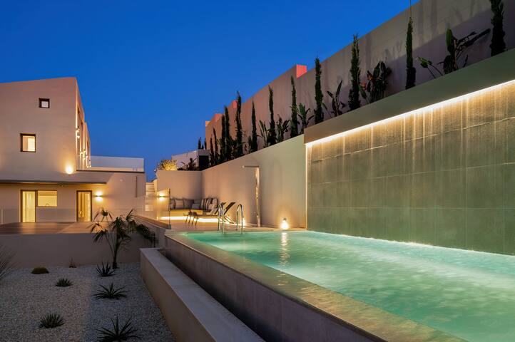 Thalassa Majo Luxury Villas 5 Bedrooms Gym & Sauna