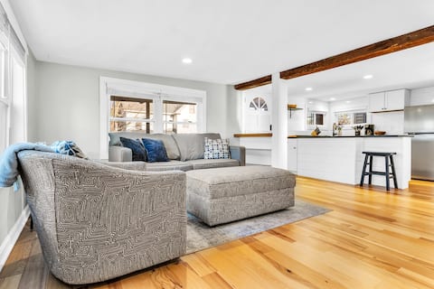Cozy Coach House On Saco River