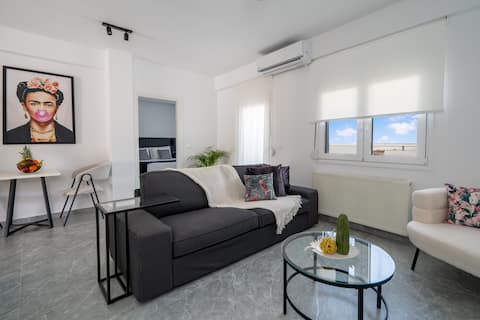 Top performing Airbnb: UtopiacityNest 3 Rooftop- Private Jacuzzi in Δήμος Ηρακλείου
