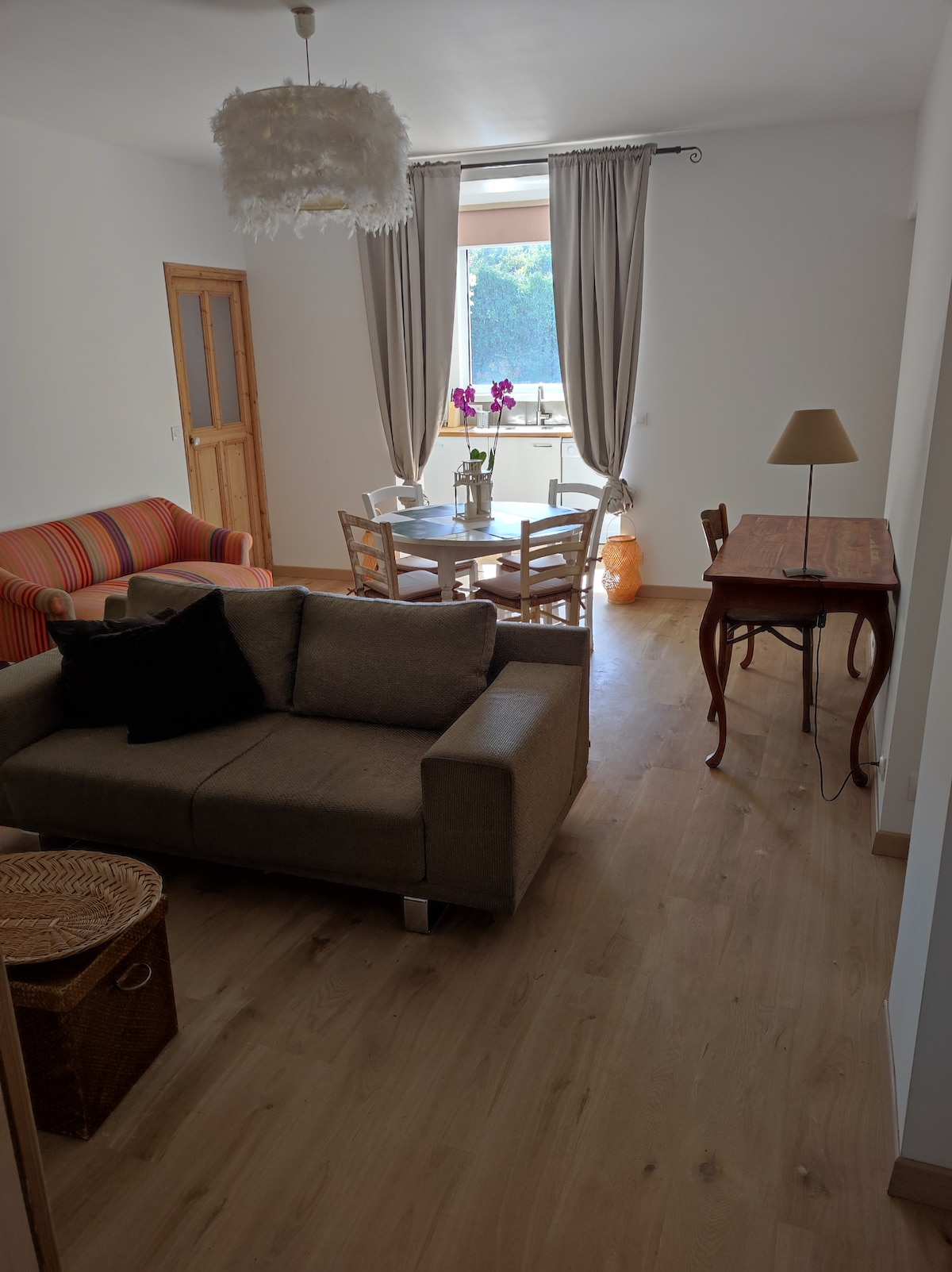 Airbnb performant: A Cocoon at the gates of the Luberon/Pool à Cavaillon