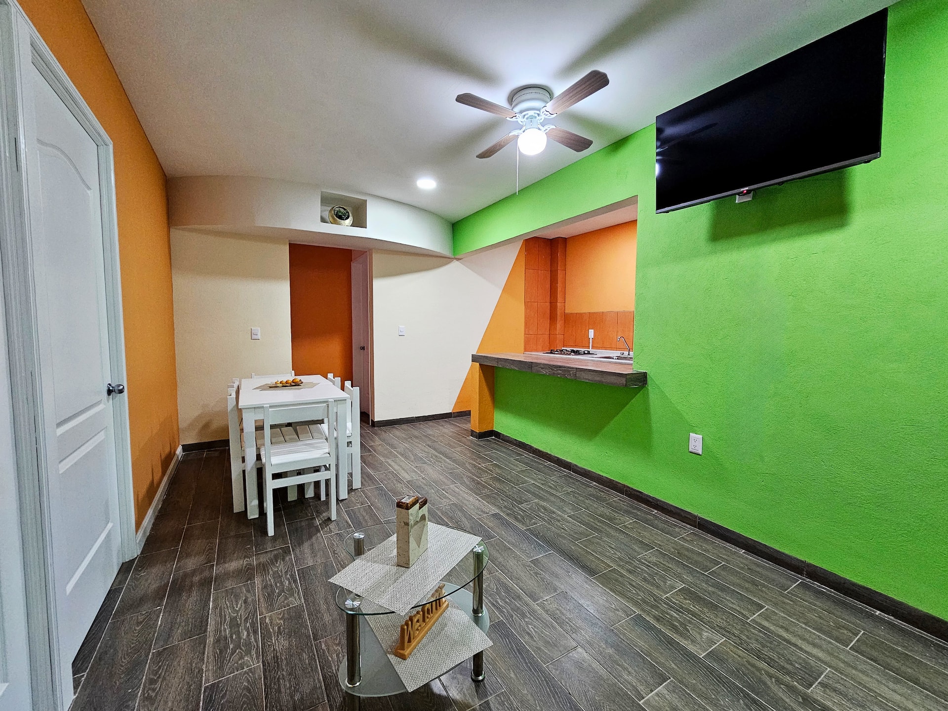Homely And Spacious Family Apartment
