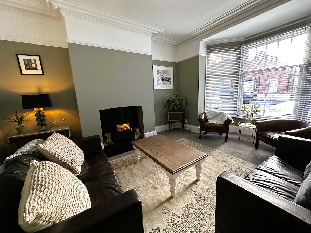 Top Airbnb: Saltburn-By-The-Sea Gorgeous 3 bed flat near beach in Saltburn, Marske And New Marske