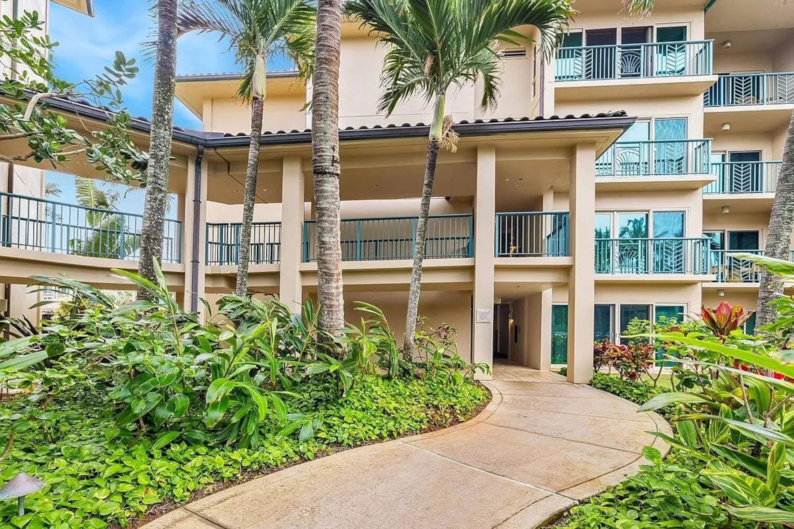 Waipouli Beach Rst 2bd 3bt Pool/Ocean view sleep 8 - Photo 6