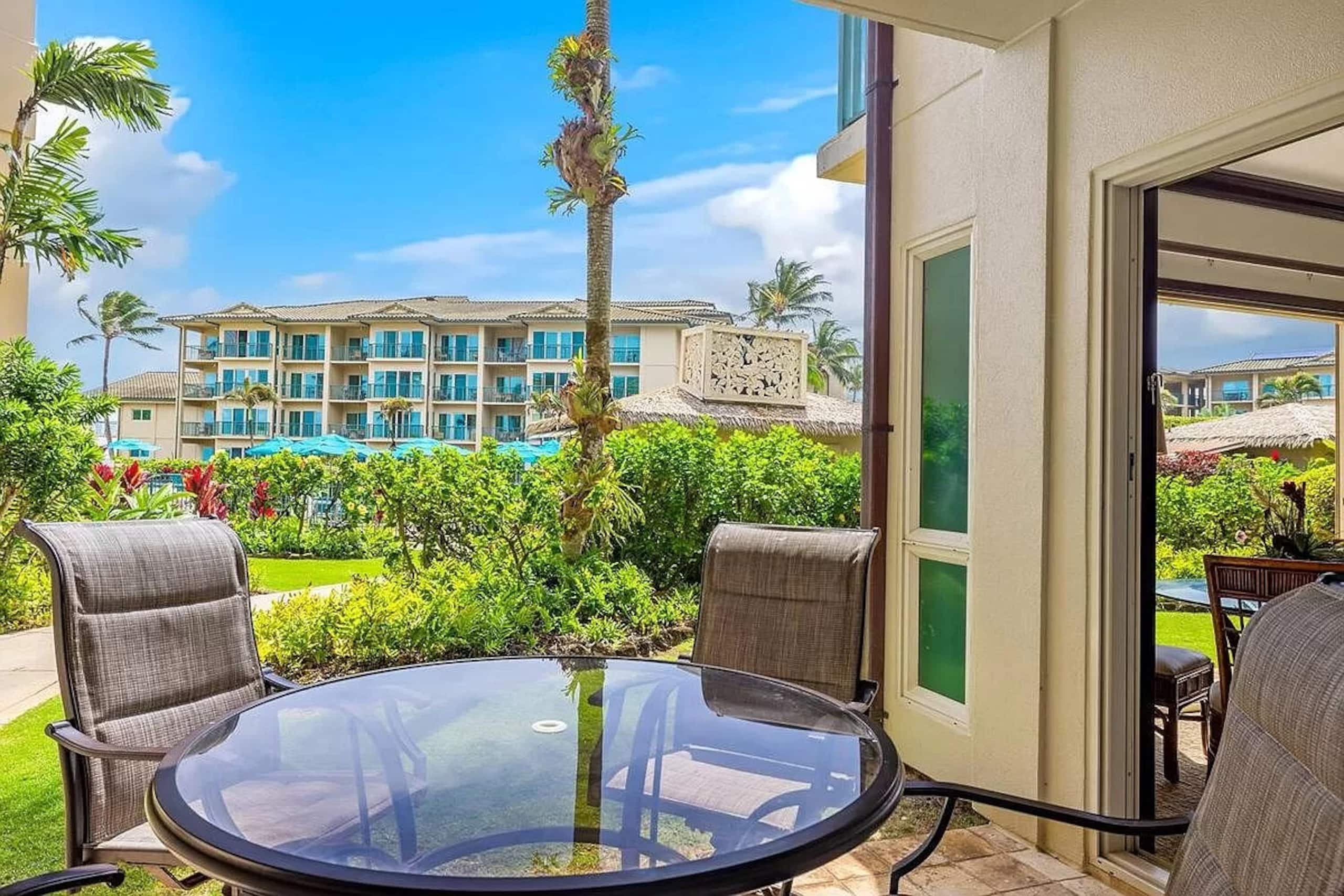 Waipouli Beach Rst 2bd 3bt Pool/Ocean view sleep 8 - Photo 9