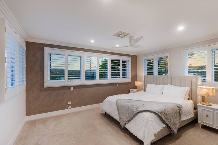 Great entertainer gallery image 4