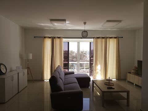 013 SeaFront 2 Br Apt in Gzira