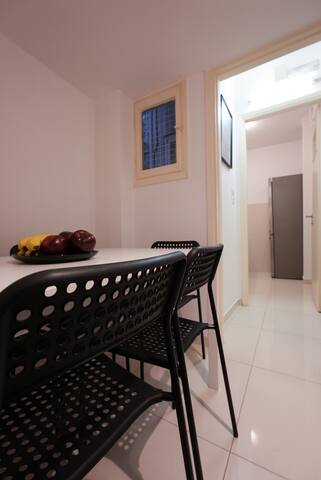 Syntagma square, 70sqm Pentelis sunny apartment gallery image 5