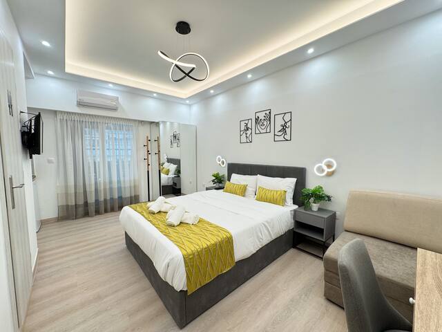 Athens Luxury Penthouse gallery image 2