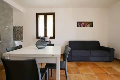 Top Airbnb: Casa di Mafra - For a Vacation in Peace and Quiet! in Campofelice Di Roccella