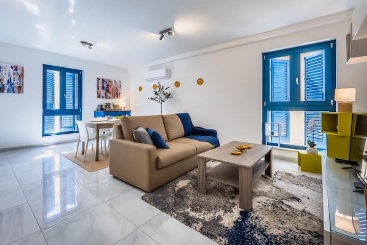 Palazzo Ducoss | 3 Bed Suite In Heart Of Valletta - Valletta