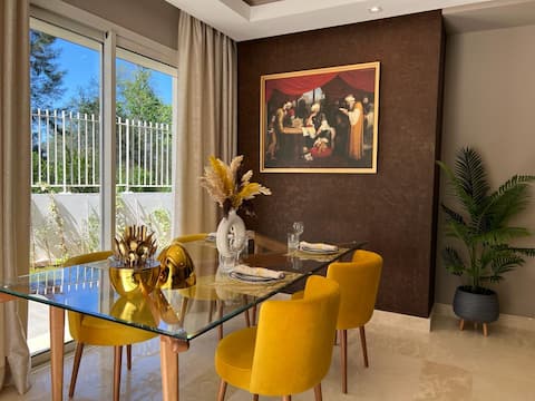 Casa Andalucía:Spacious 260sqm with Private Garden