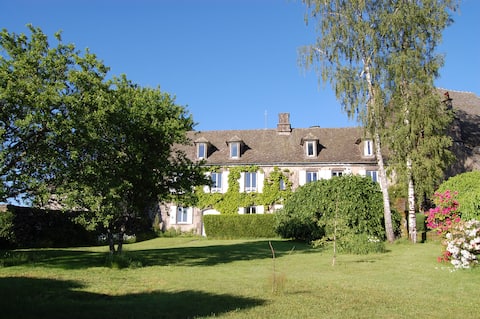 Demeure de charme avec jardin