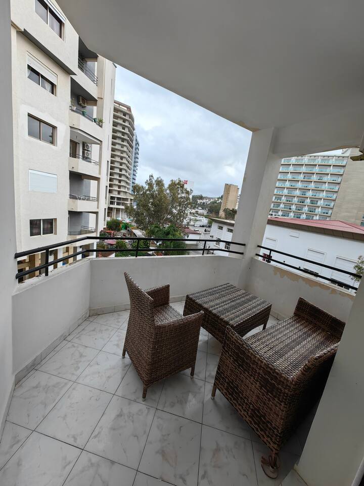 Appartement Convivial Avec Balcon - Tanger