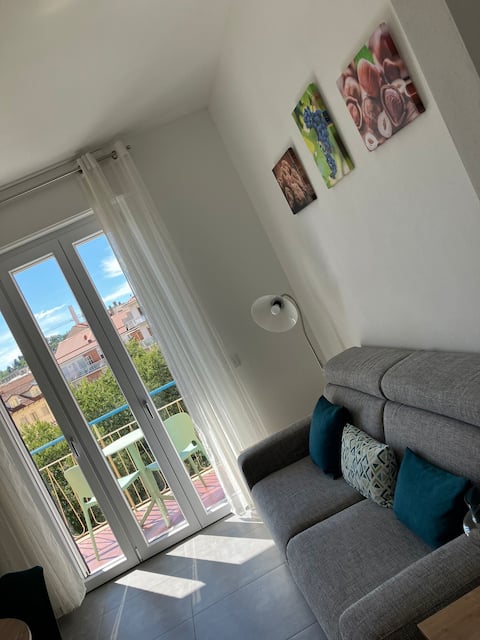Annuncio Airbnb popolare: Casa MattiChiá: Historical center + Parking a Alba