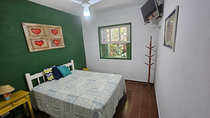 Sovrum 1 - Dubbelsvit