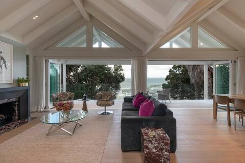Malibu beachhouse in the city