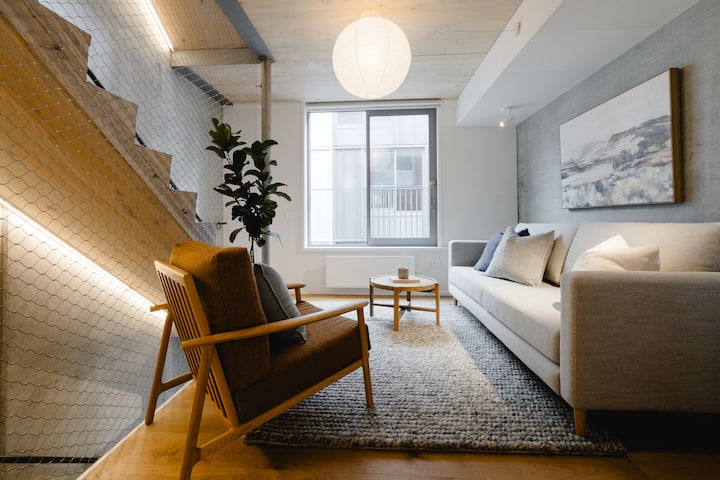Urban Oasis | Spacious 3br Townhouse W Terrace - Wellington