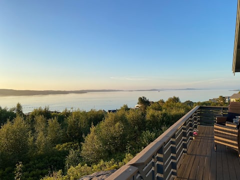 Cabin with panoramic views