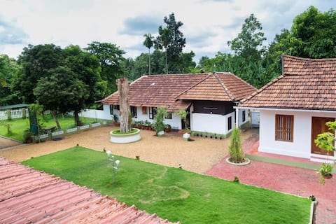 Akkara Homestay and Ayurveda