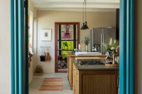 Newly renovated, unique & cozy country estate