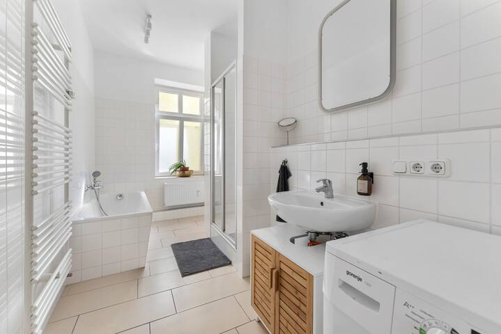 120sqm Apartment Prime Location gallery image 5