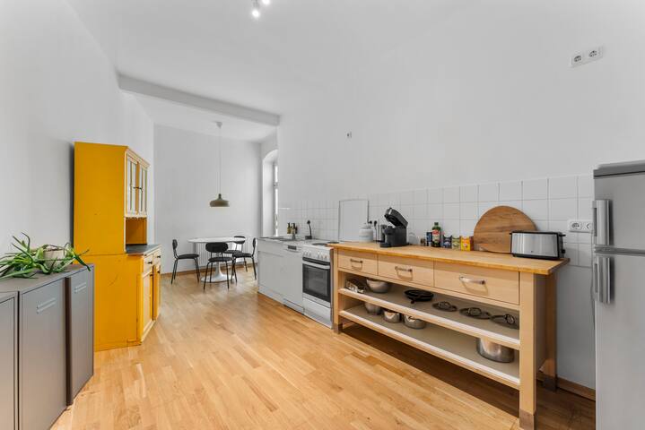 120sqm Apartment Prime Location gallery image 4