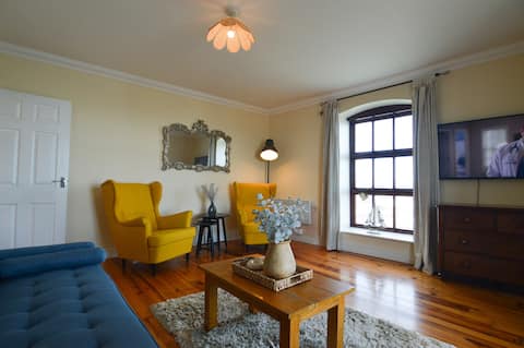 Peaceful &Cosy Waterside Retreat