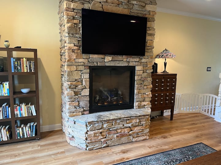 Whispering Pines Retreat - Banner Elk, NC