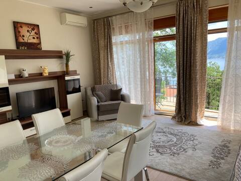 Paradise on earth. Family. Villa Eden