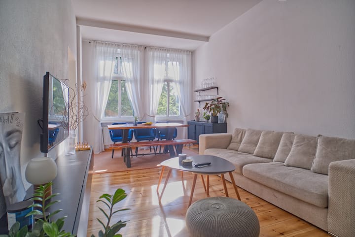 Sunny Flat In Friedrichshain - Berlín