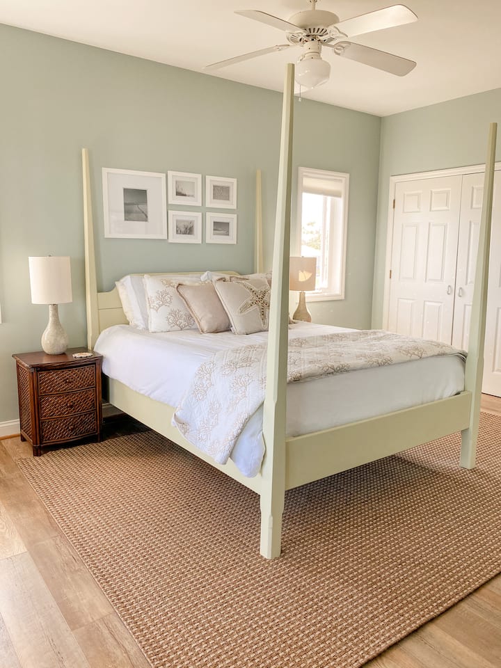 Chambre principale (lit queen)