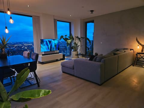 Great penthouse apartment 1.5 km from The Hague