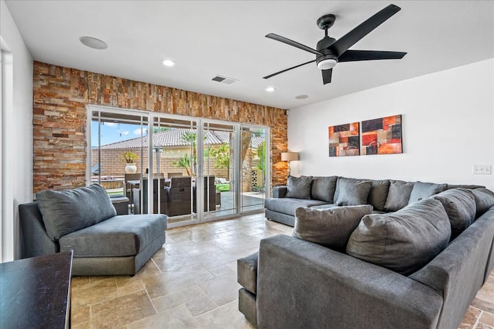 2 Private Homes On Estate 8 Bdr Casasol Y Casaluna - Coachella, CA