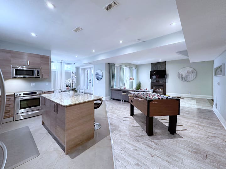 Spacious Walkout Suite - Long Term Stays! - Vaughan