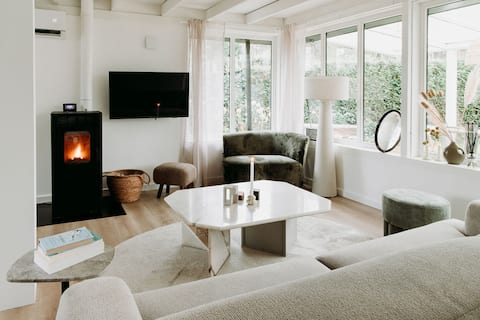 Popular Airbnb listing: Bungalow with hot tub in the woods in Lanaken