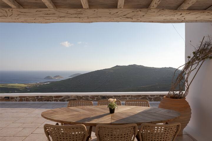 Mykonian Icon Villa gallery image 4