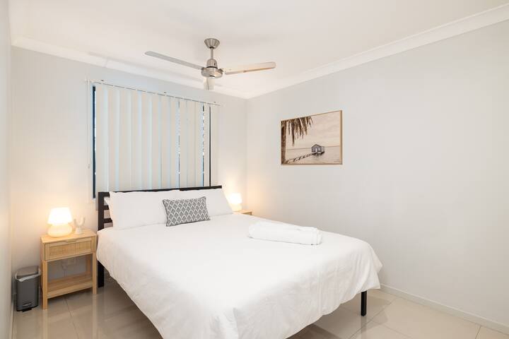 3 Bdr Apt! Garage! Clean! GST Credits! 221D3 gallery image 5