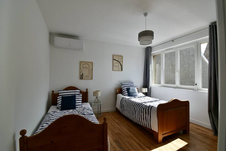 Schlafzimmer 2