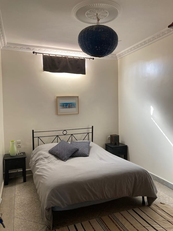 საძინებელი 1