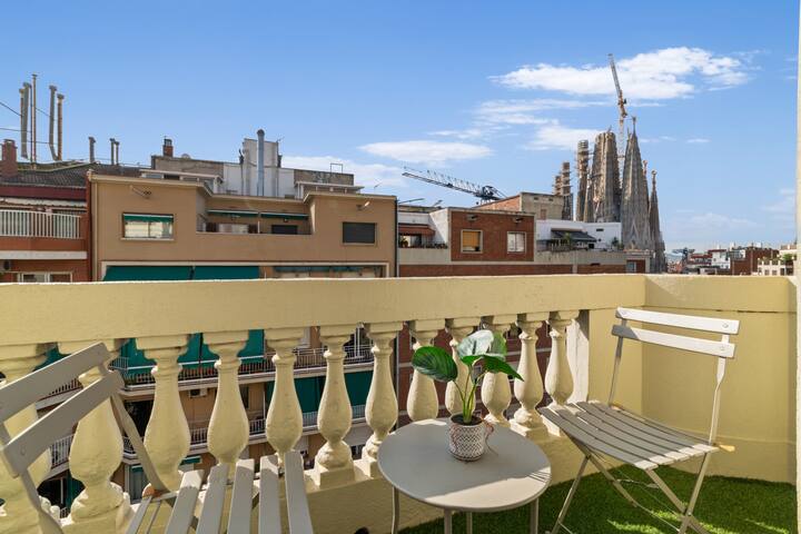 Design Apartment Sagrada Familia / Shared Terrace gallery image 5