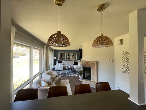 Charming, Central Green Bay Home