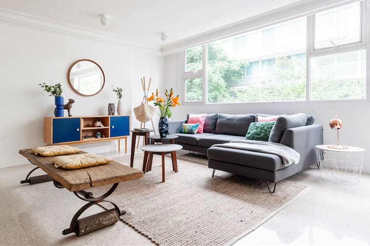 “The Palms Apartment” 4 BR remote workers paradise