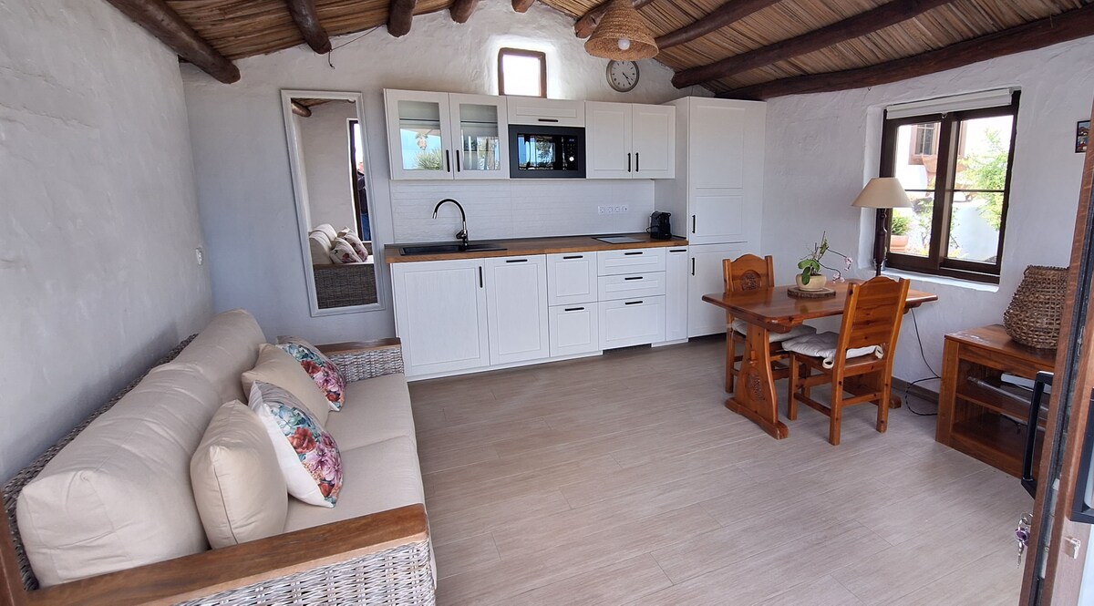 Successful Airbnb property: Casa Buganvilla in Haría