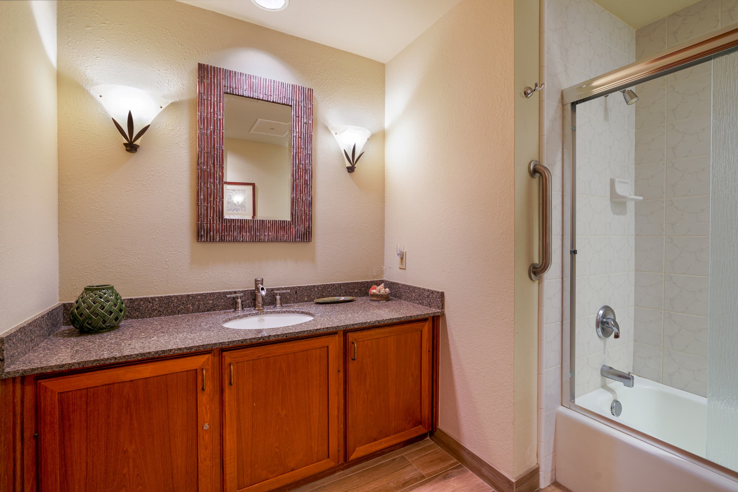 Condo in Koloa · ★4.95 · 1 bedroom · 1 bed · 2 baths - Image 11